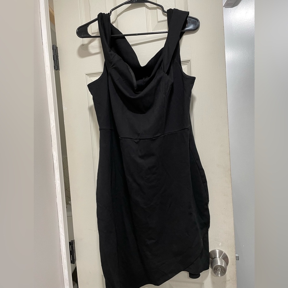 Black off the shoulders dress plus size